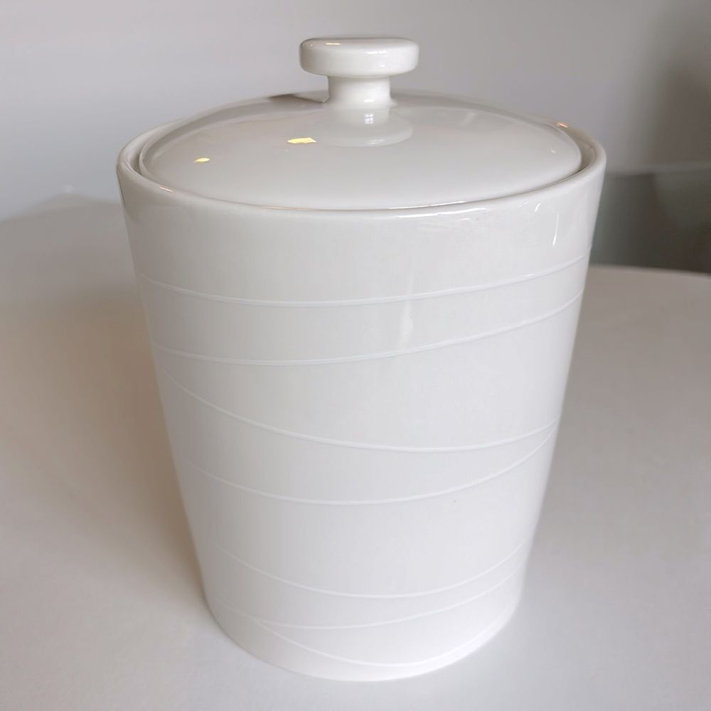 Starbucks 2004 At Home Collection Raised Line Pattern Ivory Canister